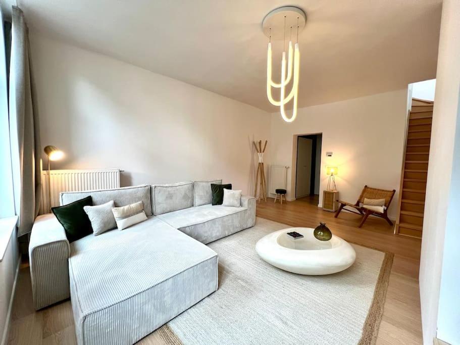 Duplex Chic Et Spacieux - Hypercentre 列日 外观 照片